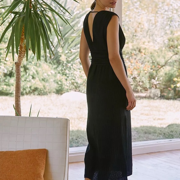 NWTS SUNDAY IN BROOKLYN PLUNGE SIDE-SLIT DRESS (L) - Picture 5 of 15